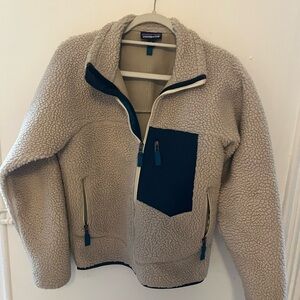 Patagonia Cream Fleece Jacket with Navy Pocket